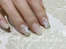 レイ ネイルアンドセレクトショップ(Lei Nail&Selectshop)/《ホワイト×フラワー》