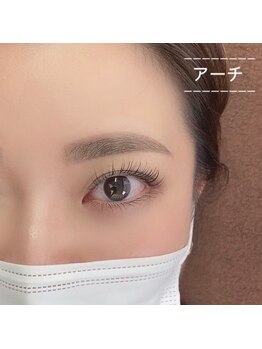 プラスアイ 千葉東口店/眉毛の印象で大きく変わる