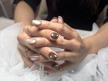 ネイルサロン ルーム(Room.)の写真/”シンプルで綺麗めなデザイン”を幅広く対応♪シンプルの中にトレンドを取り入れ指先を常に綺麗に!!