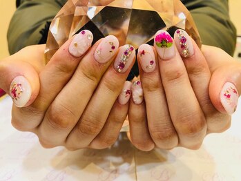 エスフィーネイルサロン ブリーユ(Esfy nailsalon Brille)/押し花ネイル