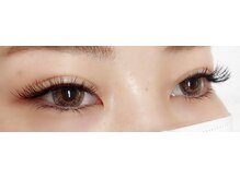 ハニービー(Honey B)/ボリューミーな目元に♪