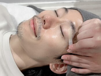 シャラク acty店(sharaku)の写真/お顔の印象は眉で変わる！お顔のバランスや骨格に合わせたデザインをご提案☆古い角質も取れて美肌効果も◎