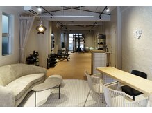 プラグジム 学芸大学店(PlugGYM)