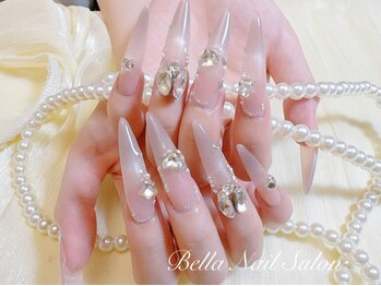 ベラーネイルサロン(Bella Nail Salon)の写真/自爪の形などお悩みの方はお気軽にご相談ください!伸びにくい方もすらりと伸びた美しい指先に仕上げます★