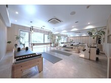 マイコア(MYCORE)の雰囲気（リフォーマー、キャデラック、チェア等ピラティスマシン完備◎）