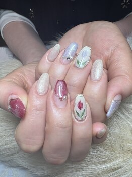 ヘアーアンドネイル ルシア(Hair&Nail Lucia)/チューリップネイル