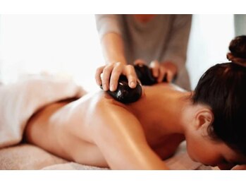 フェローズリンパケア(FELLOWS)/ホットストーンセラピー