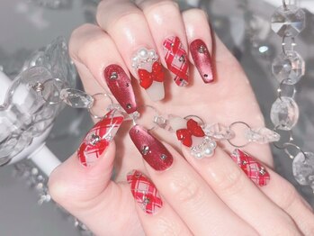 ミリーモア 新宿(Milyy moor)/赤チェック