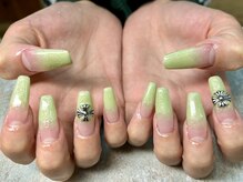 クイーン(Queen)/かっこいいめネイル