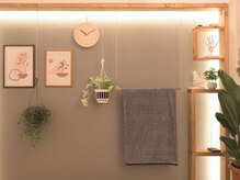 グレイ(GRAY)/カイロプラクティック 肩甲骨 顔