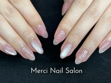 メルシー(Merci)/最新の韓国系キラキラネイル