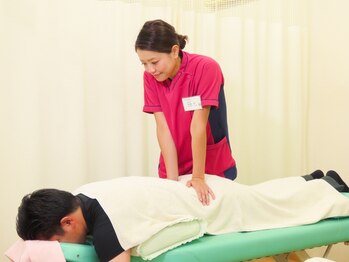 クローバー整骨院 長崎花丘鍼灸マッサージ院の写真/『メンズのお客様からも高支持率!!』男性も通いやすい！国家資格保有者による本格施術で根本から改善♪
