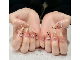 チークネイルｘドット