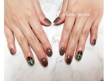 シュポルテ(chou porte)/大人チェックネイル
