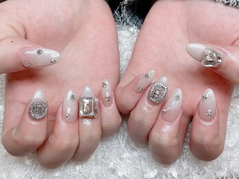 レアネイル 新宿(le'a nail)/ホワイトラメデザイン