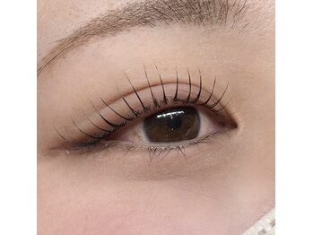 アトリエバンビ(atelier Bambi)/まつげパーマ・ラッシュリフト＊