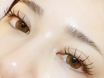 目彩(meisa)の写真/ナチュラル綺麗×抜け感のある好印象な目元は目彩-meisa-にお任せ。人気のLEDエクステ80本¥4000/100本¥4500