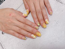 イエローフラワーネイル
