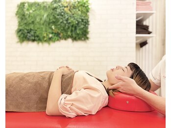 BB整体スタジオ 千歳烏山店/☆施術風景5(首の施術について)