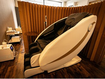 キュラン(Curan*)/サロン内観(席)