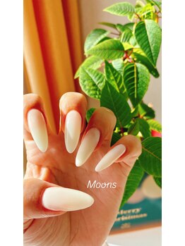 ムーンズ(Moon's)/