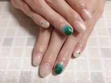 ココ ネイル(Coco Nail)/誕生石エメラルドカラー