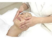 エステティックサロン ソル/ハーブピーリング工程【１】