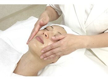 エステティックサロン ソル/ハーブピーリング工程【1】