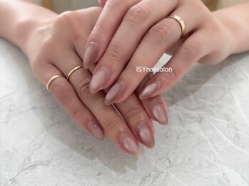 ISYネイルサロン 2ndの写真/【300種類のカラー&100種類のパーツ】をご用意!シンプル・ワンカラーが映える美フォルムで上品さが際立つ◎