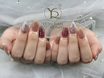 ユリナリタ(YuRi Narita)/