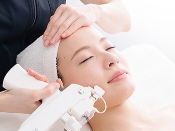 エヴァーグレース 金山店/当店人気NO.1【ヒト幹細胞導入】