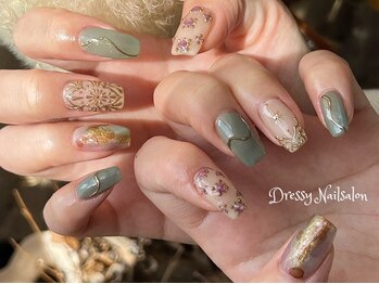 ドレッシー ネイルサロンアンドボディージュエリー(Dressy Nailsalon＆Bodyjewelry)の写真/繊細で先練されたアートが自慢のサロン♪持込デザインもOK！◎高クオリティの再現力で誰よりも可愛く♪