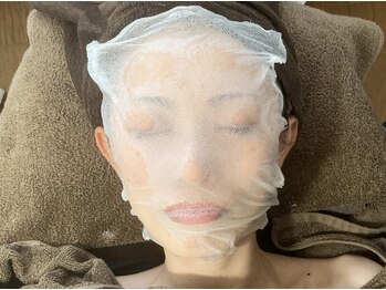 リリウムガーデン(Lilium Garden)の写真/完全無添加で圧倒的な浸透率!!お肌が欲しがる成分をたっぷり丁寧に入れていきます◎
