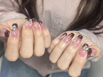 ネイルサロン ルーム(Room.)の写真/”大人女性のための上質サロン”どこから見ても美しいネイルに仕上げます。他と被らないデザイン多数♪