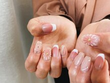 モグネイル(Mogunail)/ぷっくりフラワーネイル