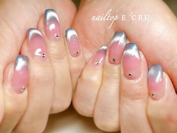 ネイルトップエクル(nail top E CRU)/