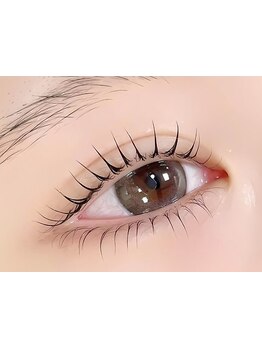 ナチュラル上品な目元にしたい