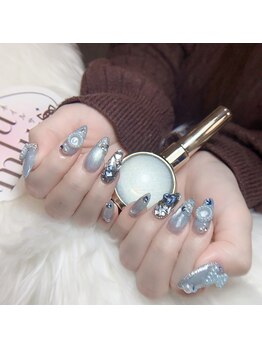 ミュウミュウ(miumiu)/冬限定ネイル特集