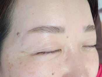 まつげや いちじくの写真/眉毛ひとつで顔の印象は8割変わる！県内希少の3400円であなたに合った理想の眉毛が手に入る☆メンズもOK！