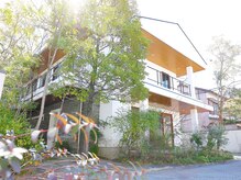 EYE MODE lash & blow 2【アイモードラッシュアンドブロウ】の雰囲気（看板はございません、建物を正面にして頂き左手1Fが入口です）