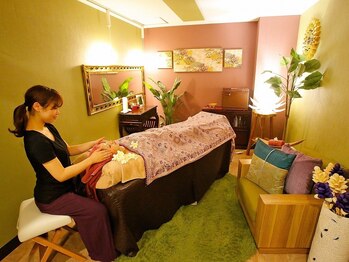 アロマオイルリンパアンドハーブ肌活性ピールフェイシャルエステ 晴れ古都の写真/【当店1番人気!!】《全身アロマリンパマッサージ&小顔顔筋facial 150分¥13900♪》[北浜/淀屋橋]