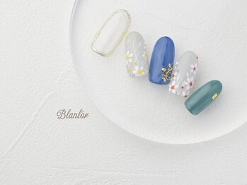 ネイルサロン ブランロール 白金店(Nail Salon Blanl'or)/手書き　白フラワー