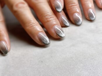 アイリス(IRIS)/マググラデ×ブラック