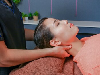 骨盤メディカル整体院 岡山大供院の写真/頭痛の原因は首肩こり・頭の筋膜が固くなっている事が原因!?デスクワークやスマホでの慢性的な頭の疲れに◎