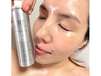 アドネ(Adone)の写真/季節問わずケア可能★痛みほぼ無し&施術後すぐにメイクOKで忙しい大人女性に大人気♪