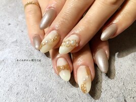 キレイめニュアンスネイル