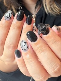 ヒョウ柄ネイル