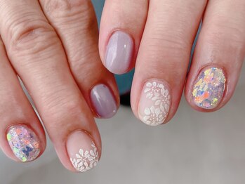 デシカ(DeSica)/大人フラワーネイル＊手描きart