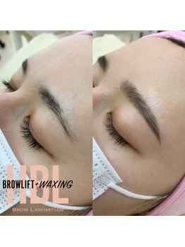 サロン ド ラグジュ/ハリウッドブロウリフト