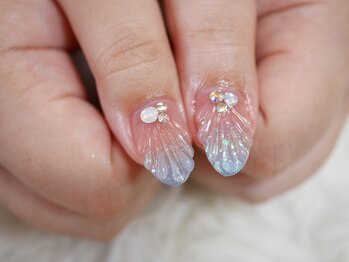 リットネイル(Lit nail)/人魚の鱗